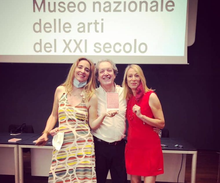 Da sinistra: Eugenia Romanelli, Ernesto Assante e Annalisa Nicastro alla presentazione di ReWriters