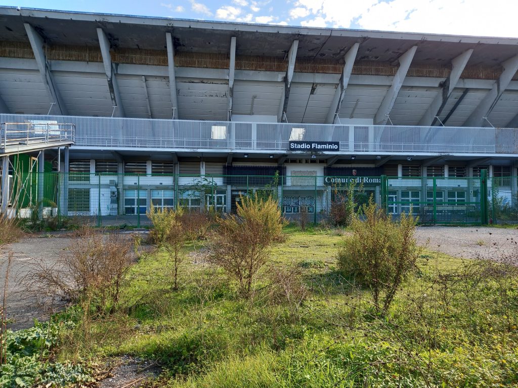 L'INGRESSO DELLA TRIBUNA D'ONORE DELLO STADIO FLAMINIO