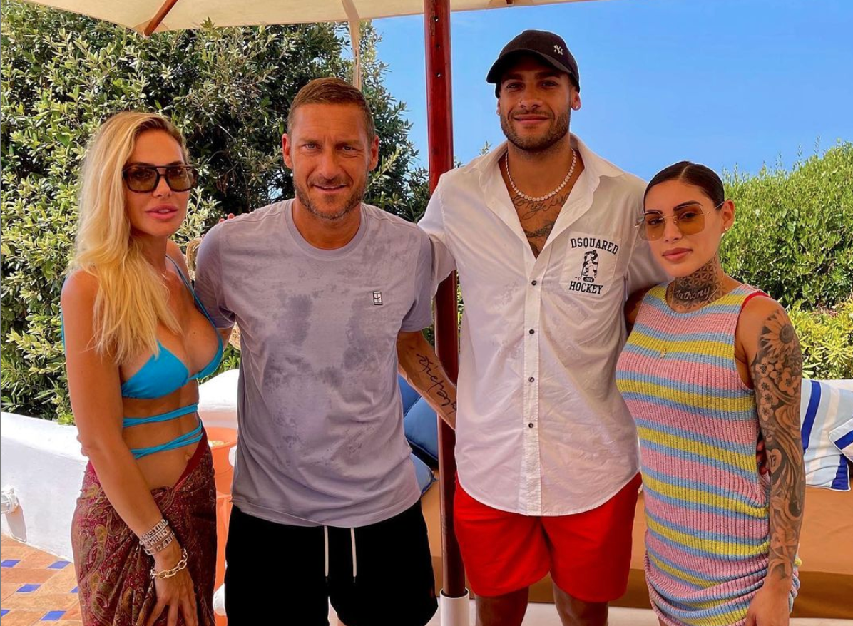Marcel Jacobs e Nicole Daza con Francesco Totti e Ilary Blasi