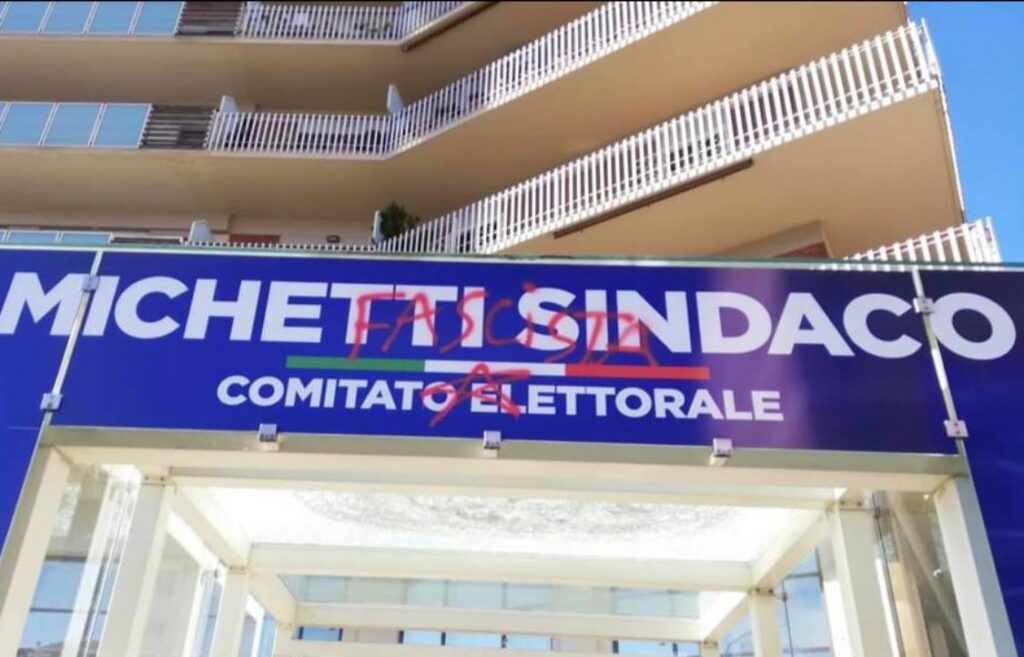Il comitato elettorale di Michetti vandalizzato