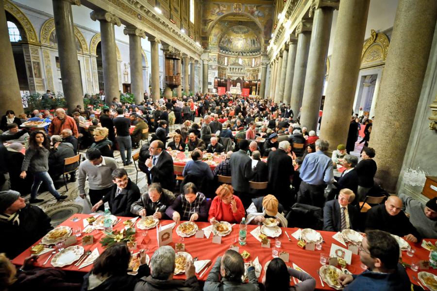 Il pranzo di Natale a Trastevere (foto dal sito di Sant'Egidio)