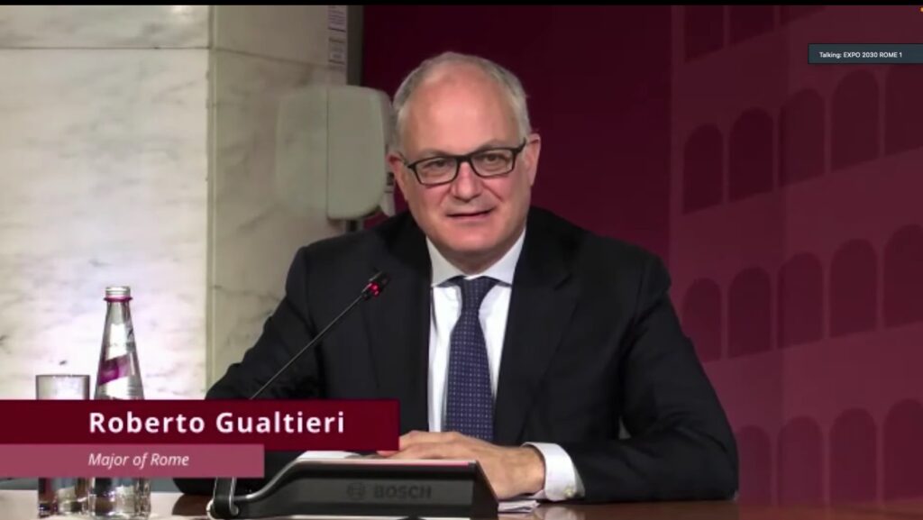 Roberto Gualtieri durante la presentazione della candidatura di Roma per Expo 2030