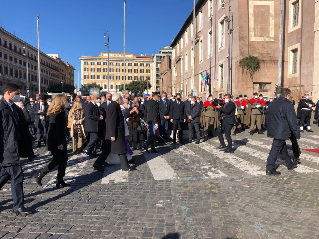 L'arrivo del presidente della Repubblica Sergio Mattarella al funerale di Sassoli
