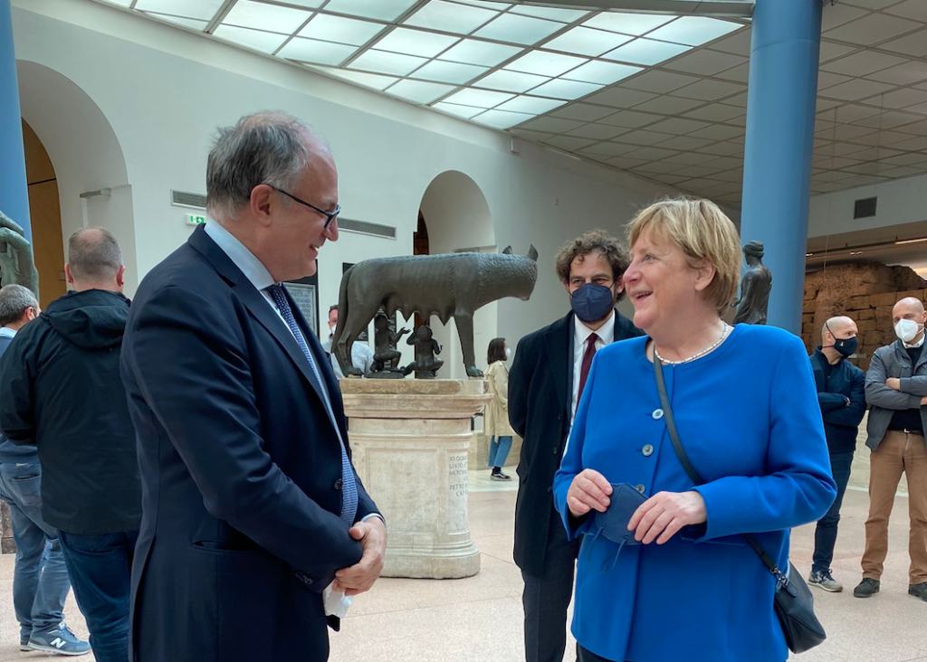 Il sindaco di Roma Roberto Gualtieri con Angela Merkel