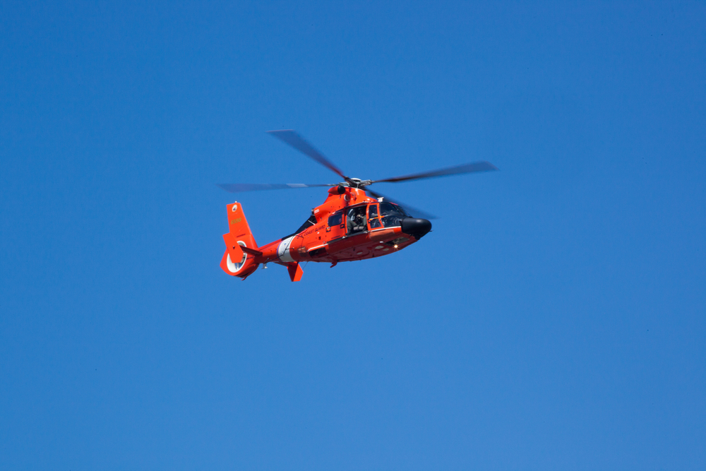 Un elicottero della guardia costiera (foto di repertorio)