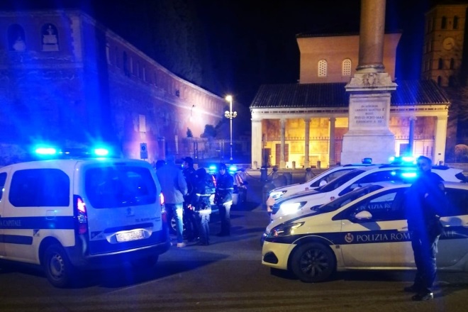 Polizia locale a Trastevere