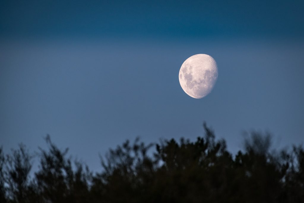 La luna sarà protagonista della serata del 26 settembre al parco delle Valli