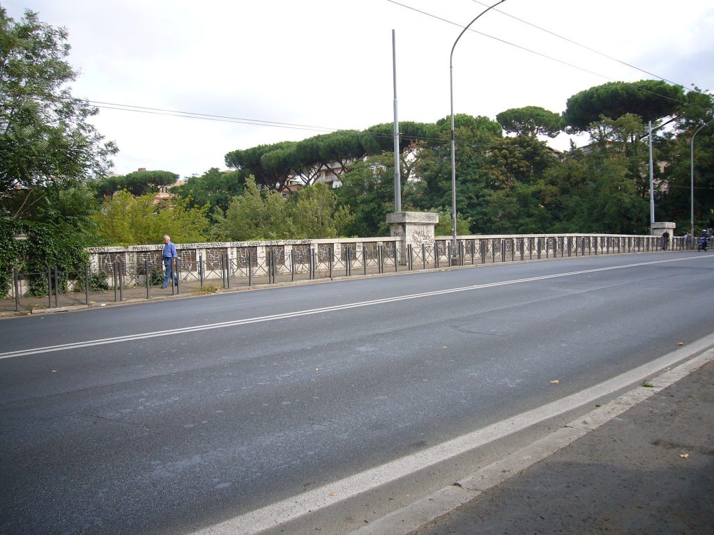 Ponte Tazio (foto da Wikipedia-Lalupa)