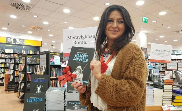 Simona D'Amico, libraia Feltrinelli di viale Marconi con "La Storia di Marconi - San Paolo"
