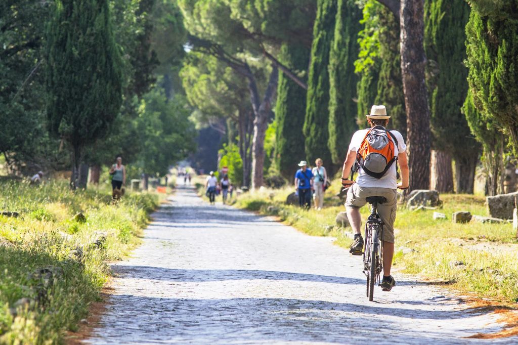 Ciclisti sull'Appia Antica