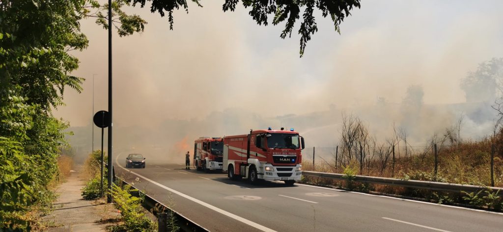 Incendio al Viadotto Gronchi - Foto Reporter Montesacro