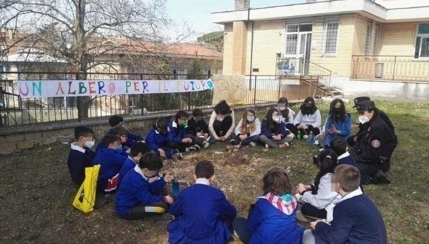 Un albero per il futuro: la scuola Torricella Nord a Nuovo Salario aderisce al progetto del Ministero della Transizione Ecologica