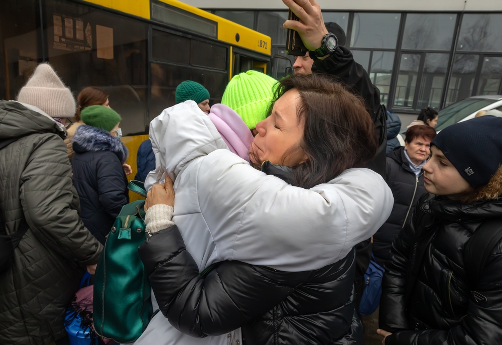 Famiglie ucraine in fuga