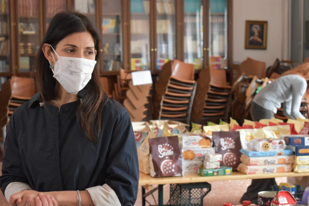 Viriginia Raggi al "San Giuseppe Market"