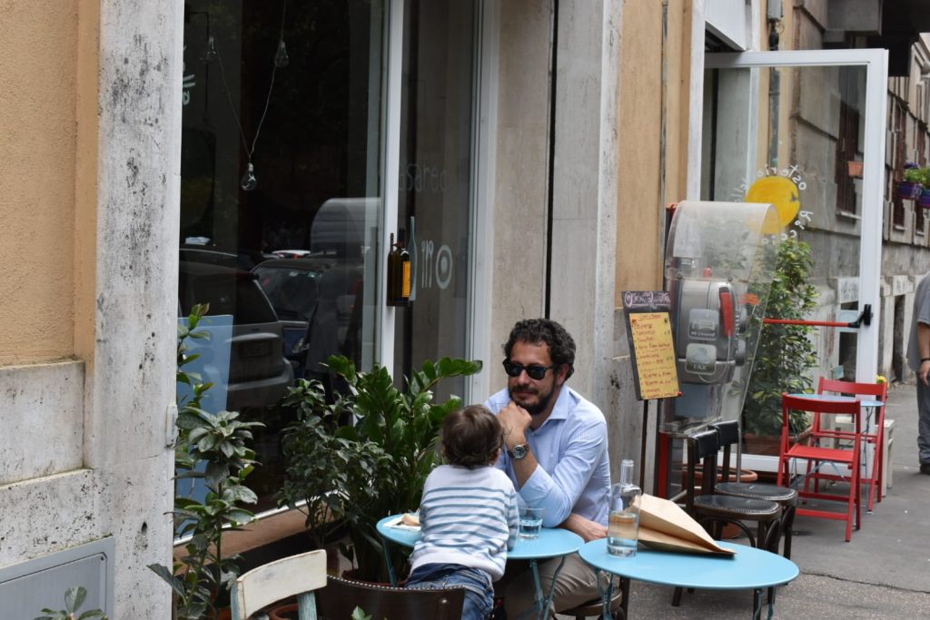 Padre e figlio al ristorante "Osteria della Ricciotta"