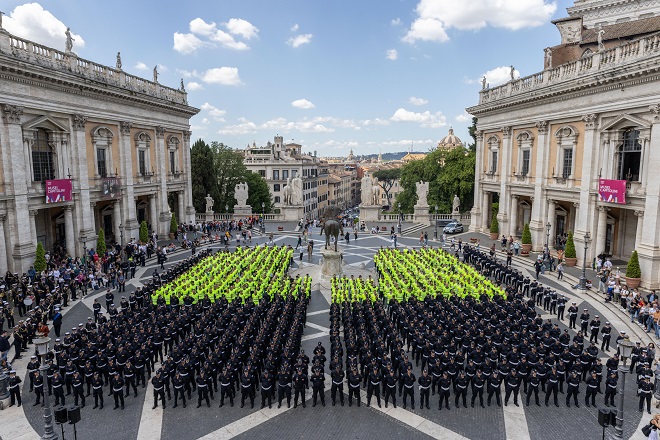 I nuovi vigili urbani in piazza del Campidoglio