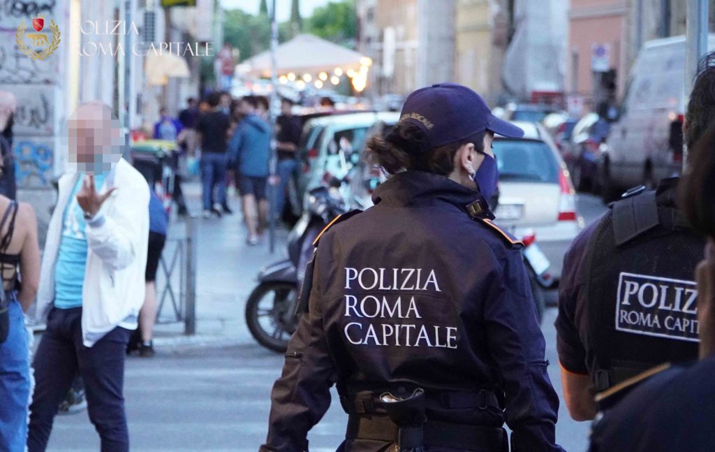 Polizia Locale di Roma Capitale. (Foto: Dire)