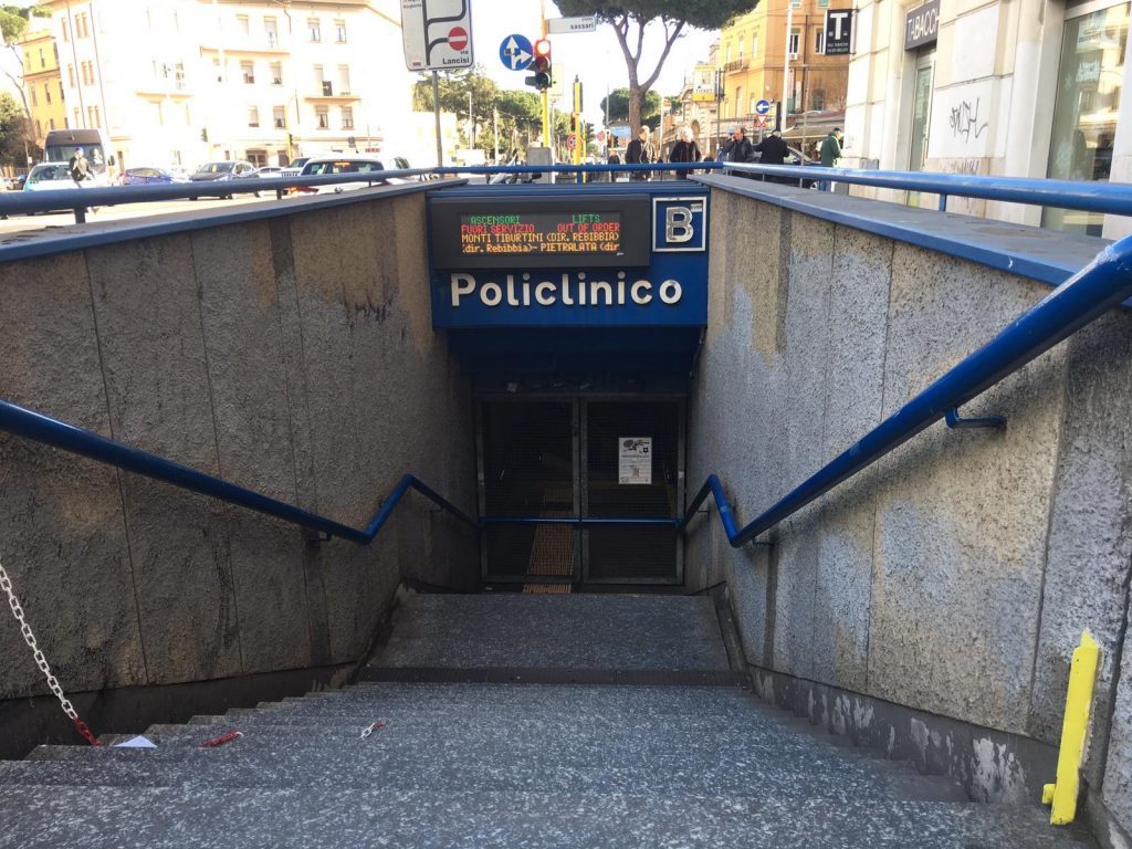 Metro Policlinico