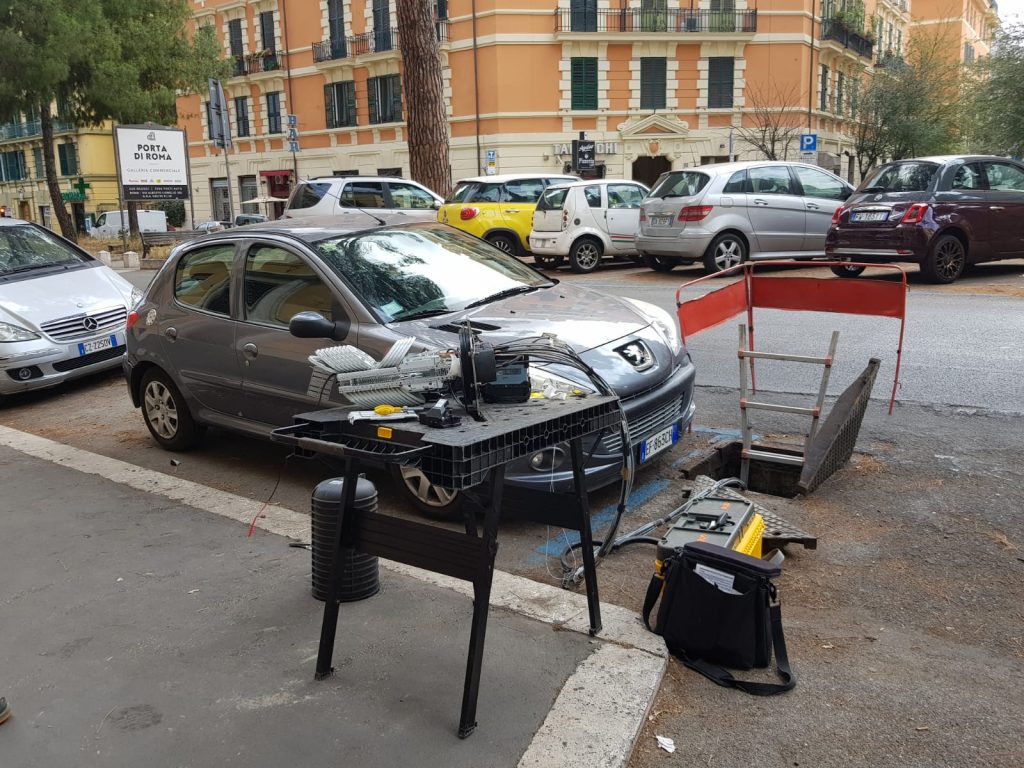 I lavori per la fibra ottica a corso Trieste
