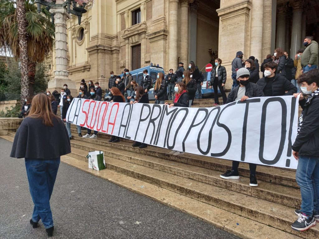 Gli studenti del Giulio Cesare al Miur