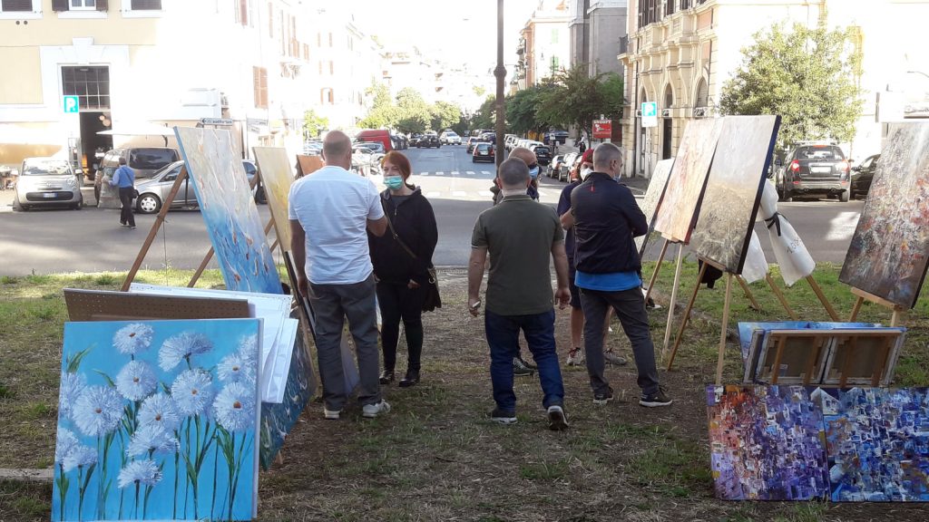 "Esci di casa arte" in piazza Verbano