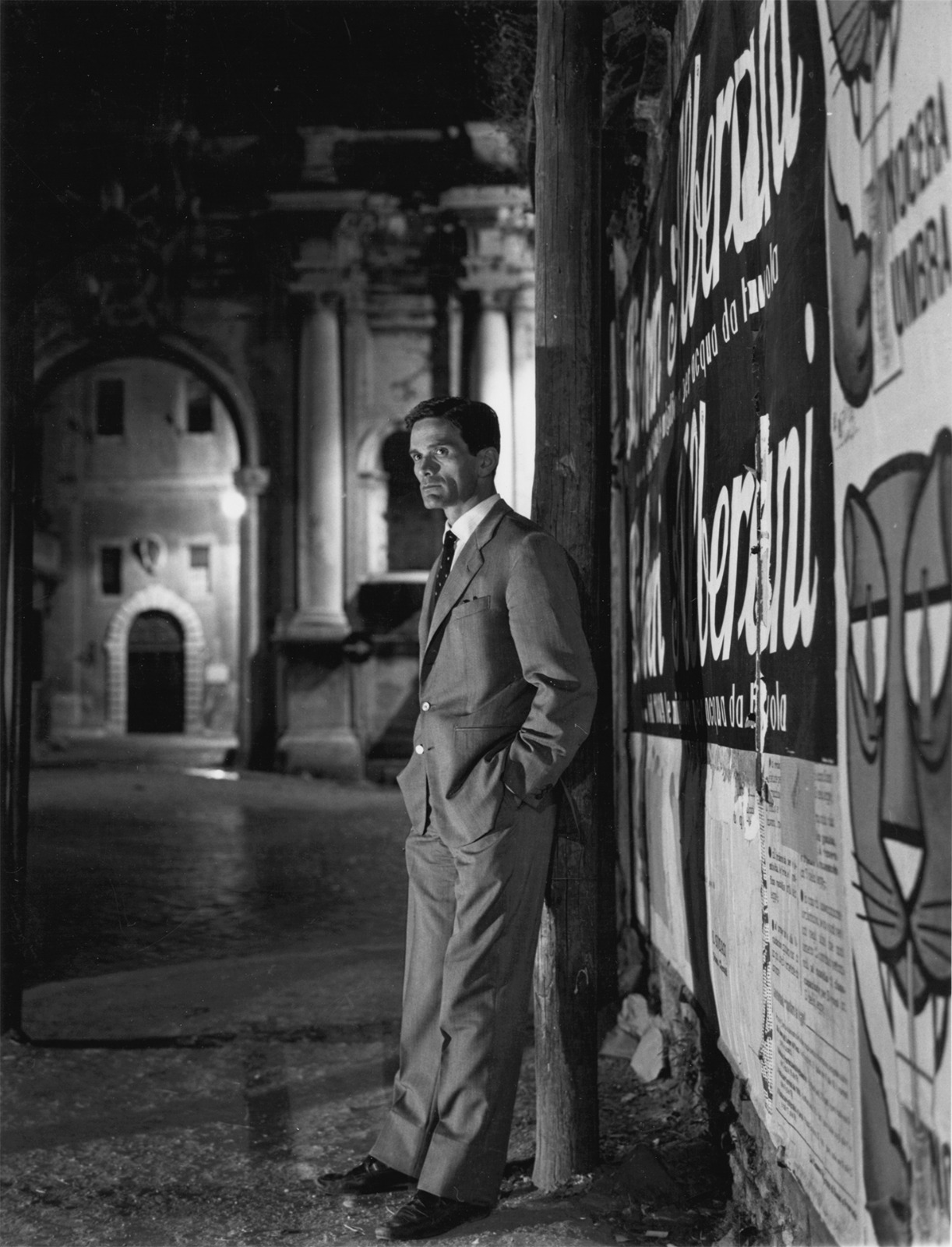 Pier Paolo Pasolini a Porta Portese, Roma luglio 1960 | © AF Archivi Farabola